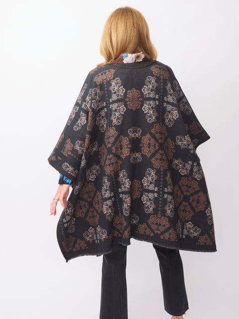 Pancake Poncho, Lace Floral
