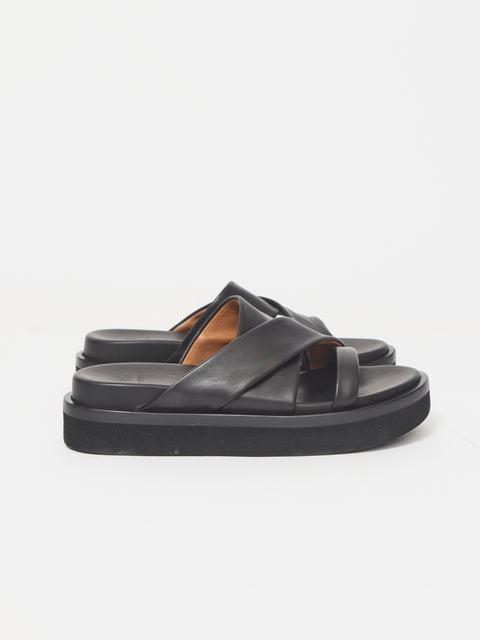 Olsen, black