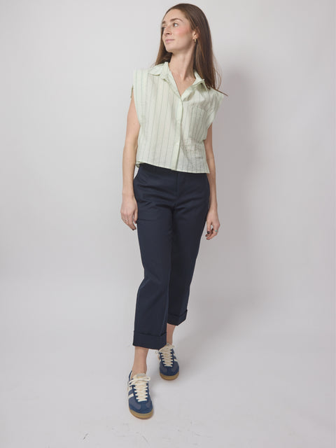 Lucky, pale green stripe