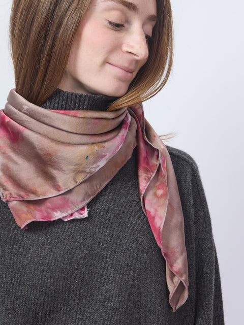 La Femme Scarf, Teddy