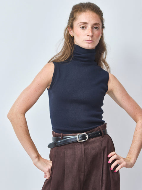 Sleeveless Turtleneck, Deep Night
