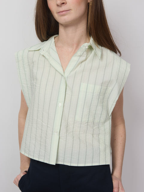 Lucky, pale green stripe