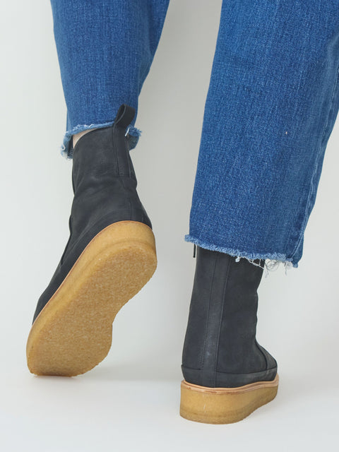 Hip, disco black
