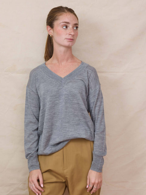 Wool V-neck, Grey