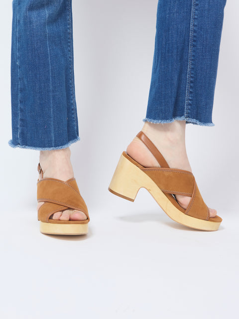 Avery Platform, chestnut