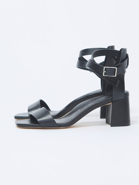 Brett Block Heel, black