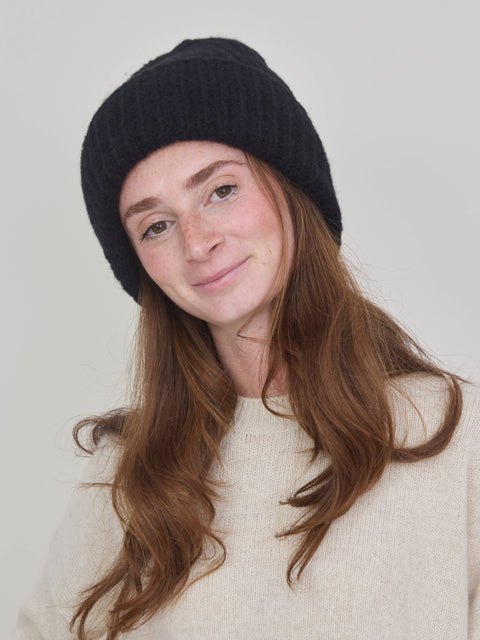 Giles Alpaca Hat, black