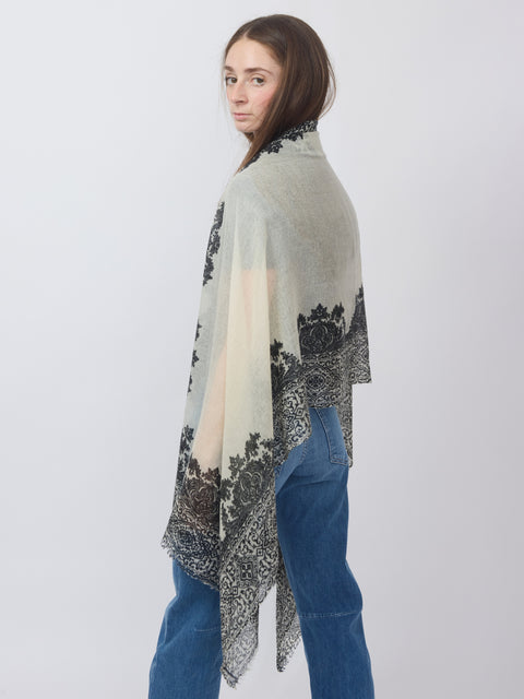 Cashmere Whisper Scarf, ivory/black Paisley