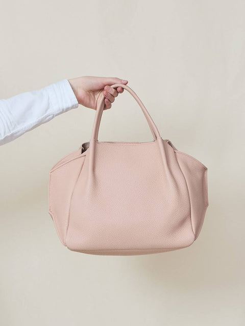 Zoe Tote, Nude