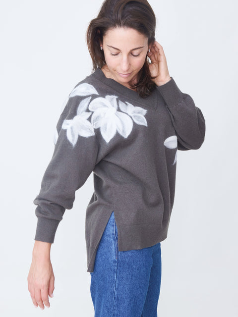 Vivienne, Moonshadow Olive