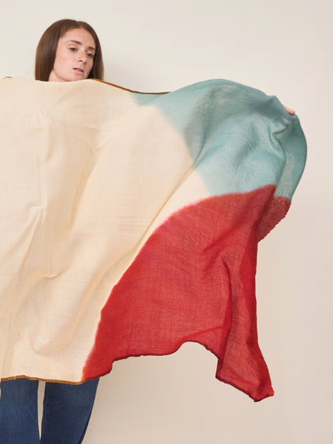 Flag Echarpe No. 805, lipstick