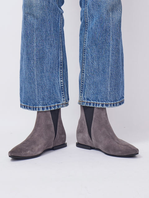 Smoke Show Chelsea Boot, Grey Suede
