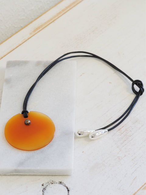 Luna Pendant, carnelian/black pearl