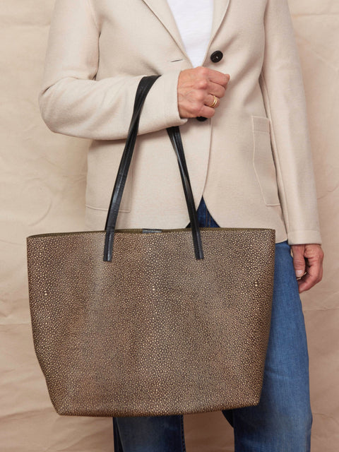 Essential Tote, Clay Shagreen