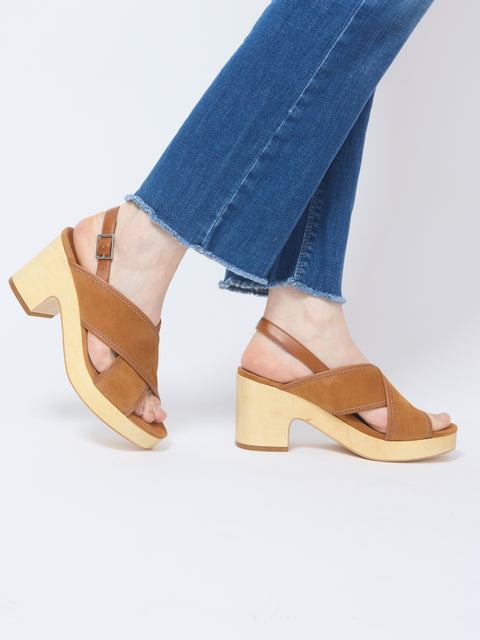 Avery Platform, chestnut