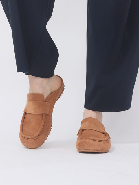 Bilma Mule, Adobe