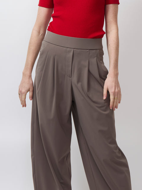 Mayla 6/8, Taupe