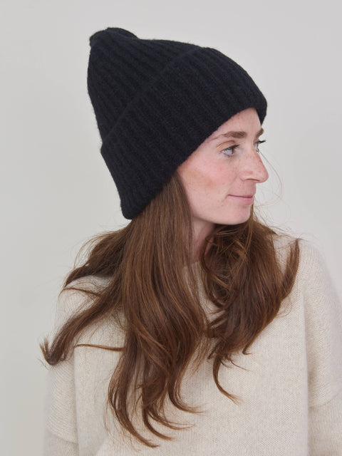 Giles Alpaca Hat, black