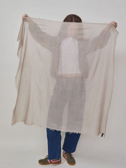 Whisper Cashmere Poet Square, sand