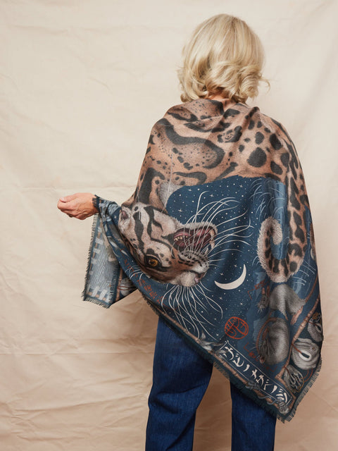 Lunar Leopard, 135 cm silk/wool, Winter