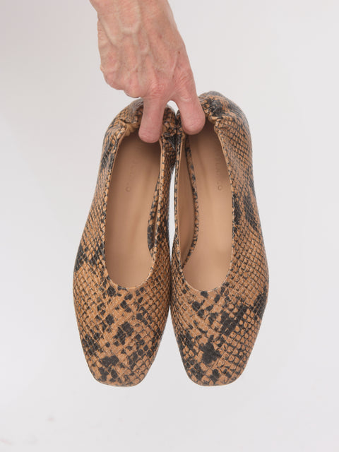 Margaux, Desert Snake