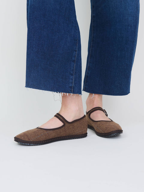 Mary Jane Wool, brown