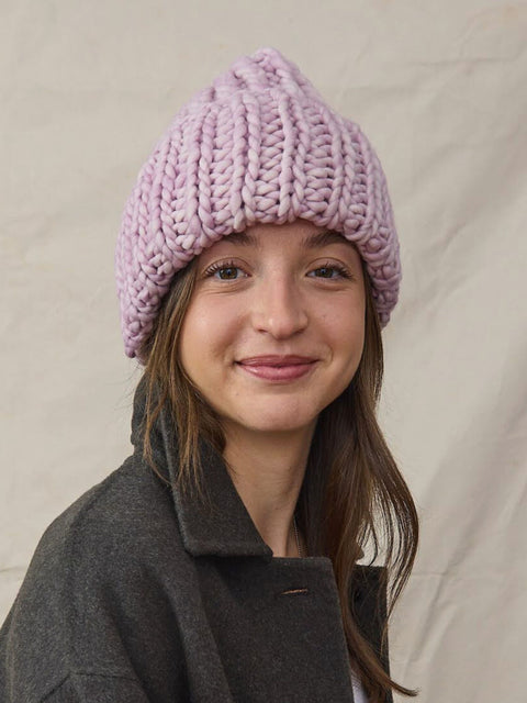 SoftWool hat, pale rose