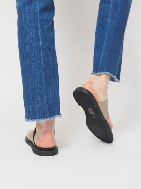 One side slide, taupe