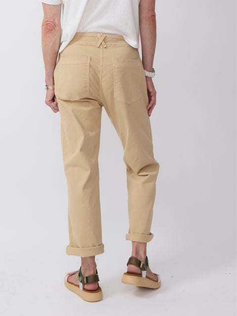 Tomboy, khaki