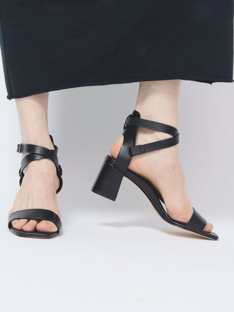 Brett Block Heel, black