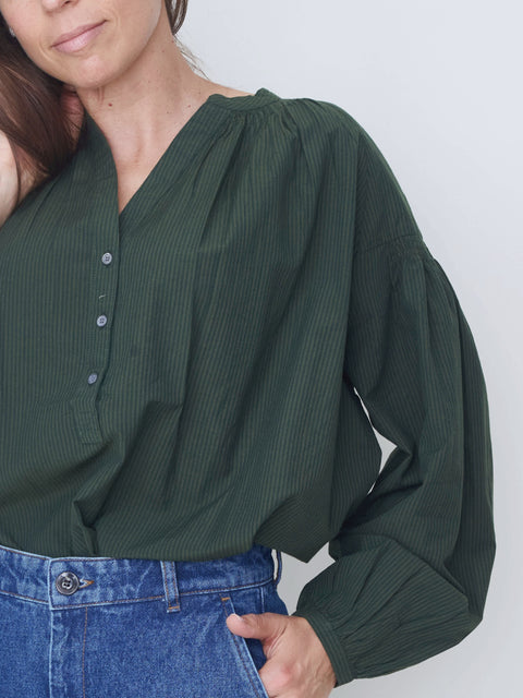Nipoa, dark green