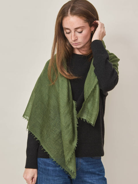 Whisper Cashmere Poet Square, dark khaki