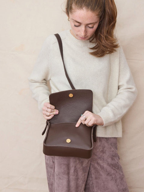 Genevieve Crossbody, Chestnut