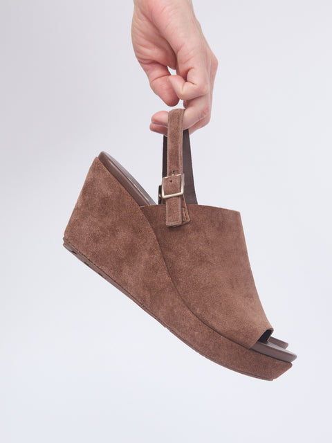 Alvara Wedge, Chestnut