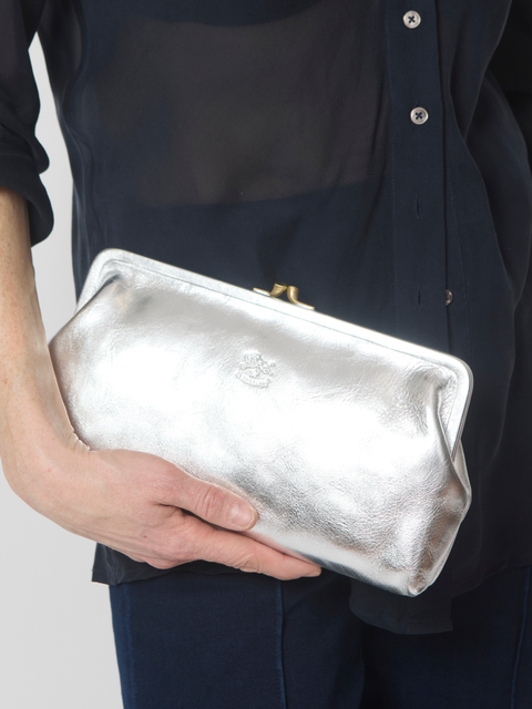 Classic Clutch, Silver
