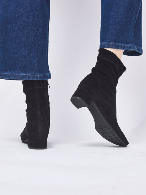 Encina Stretch Suede, Black