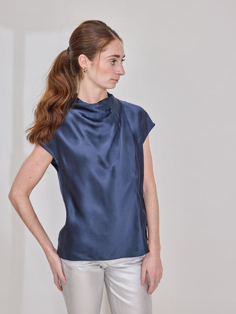 Cowl Shell, Midnight