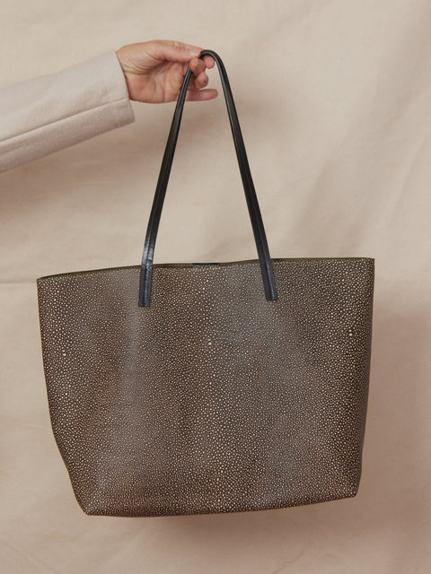 Essential Tote, Clay Shagreen