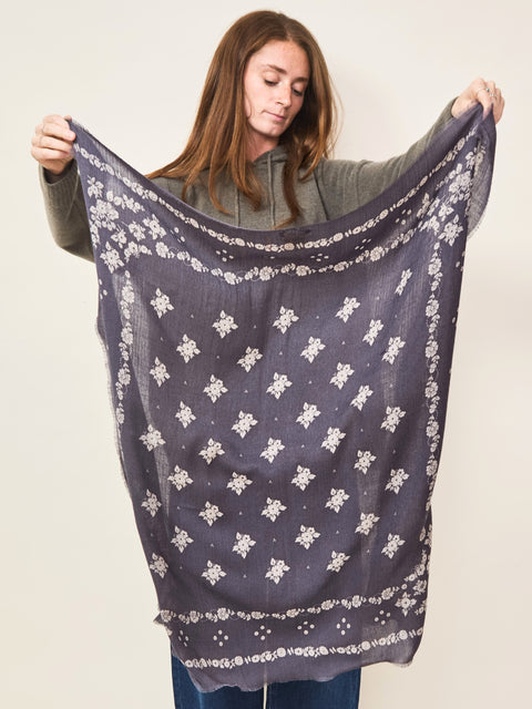 London Foulard No. 797, Slate Grey