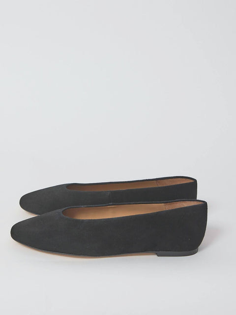 Belinda, Black Suede