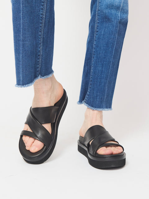 Olsen, black