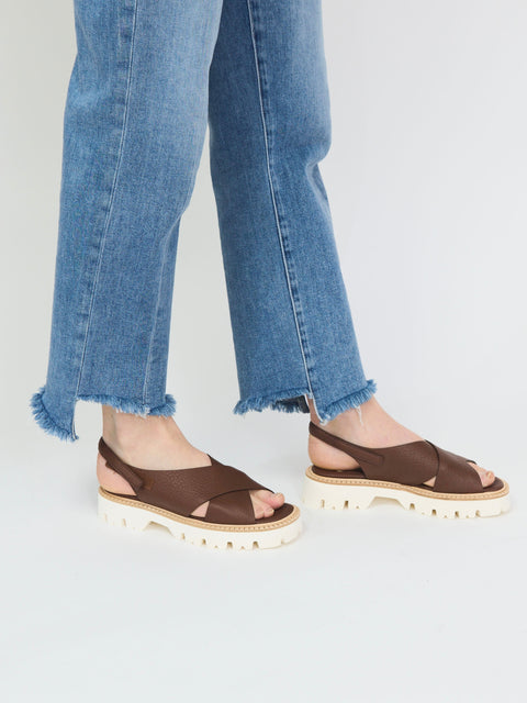 Reme, Chestnut Cervo