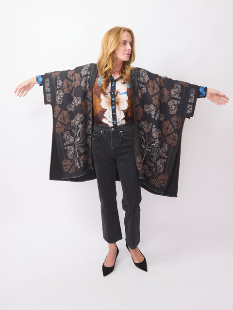 Pancake Poncho, Lace Floral