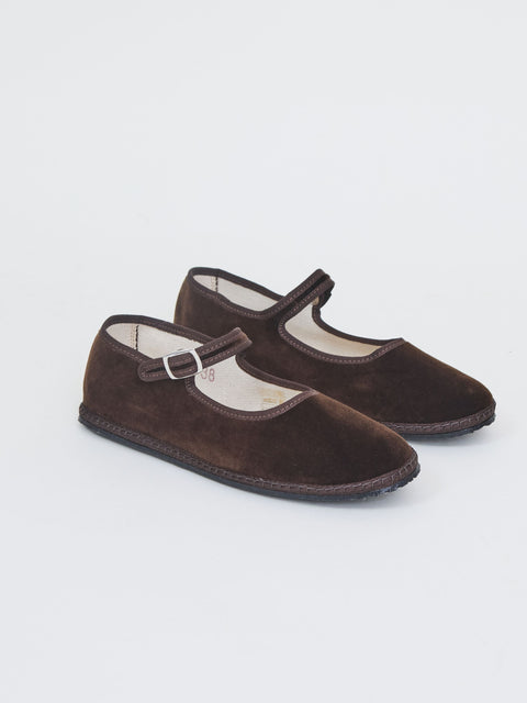 Mary Jane Velvet, Amerigo