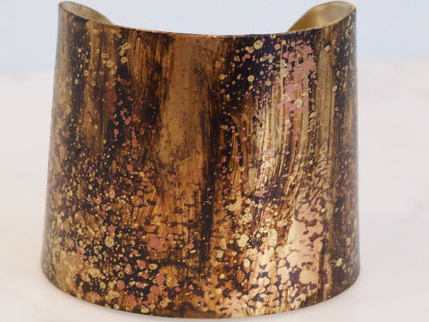 Nature Cuff, Rock